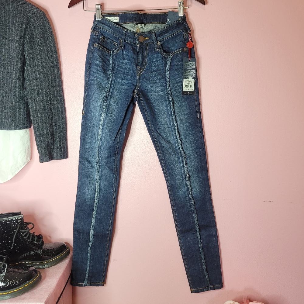 True religion halle mid-rise super skinny jeans sz24